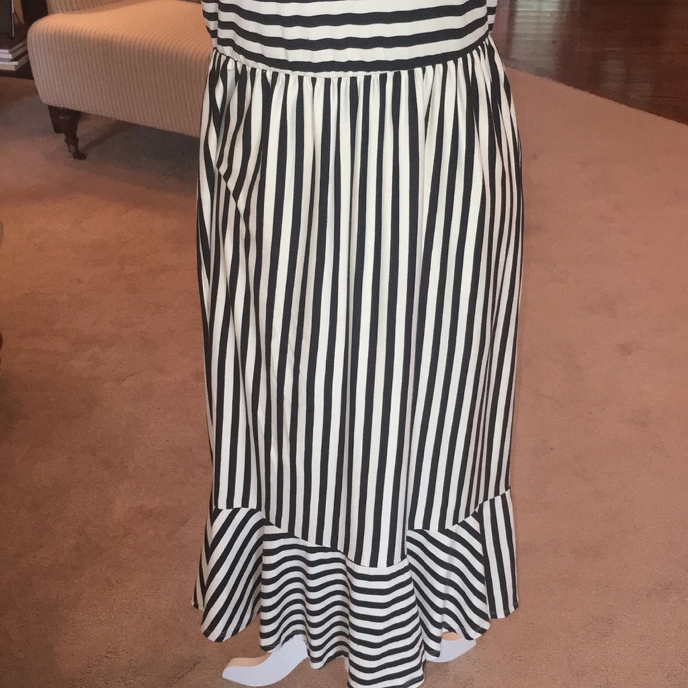 Reborn J Black & White Striped MIDI Dress - Picture 4 of 13